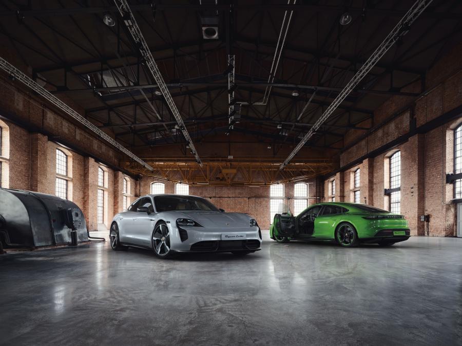  Porsche Taycan Turbo SportDesign Package 2020 года  (WW) (фото 1 из 10)